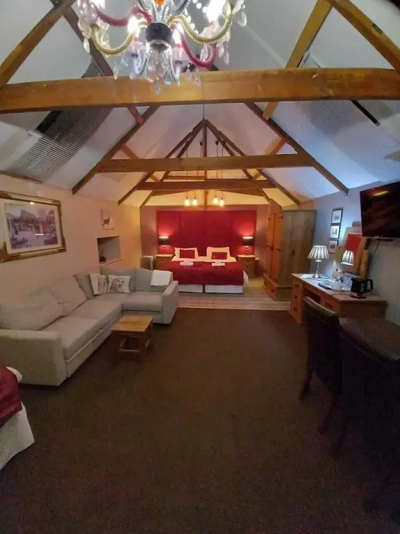 No 1 Hotel