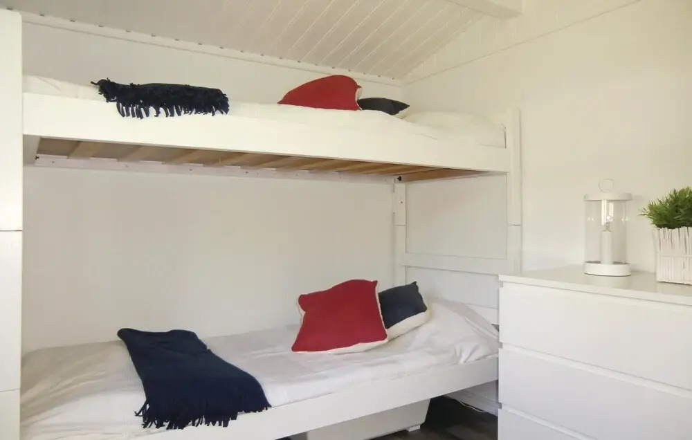 Stunning Home in Borgholm With 4 Bedrooms and Wifi