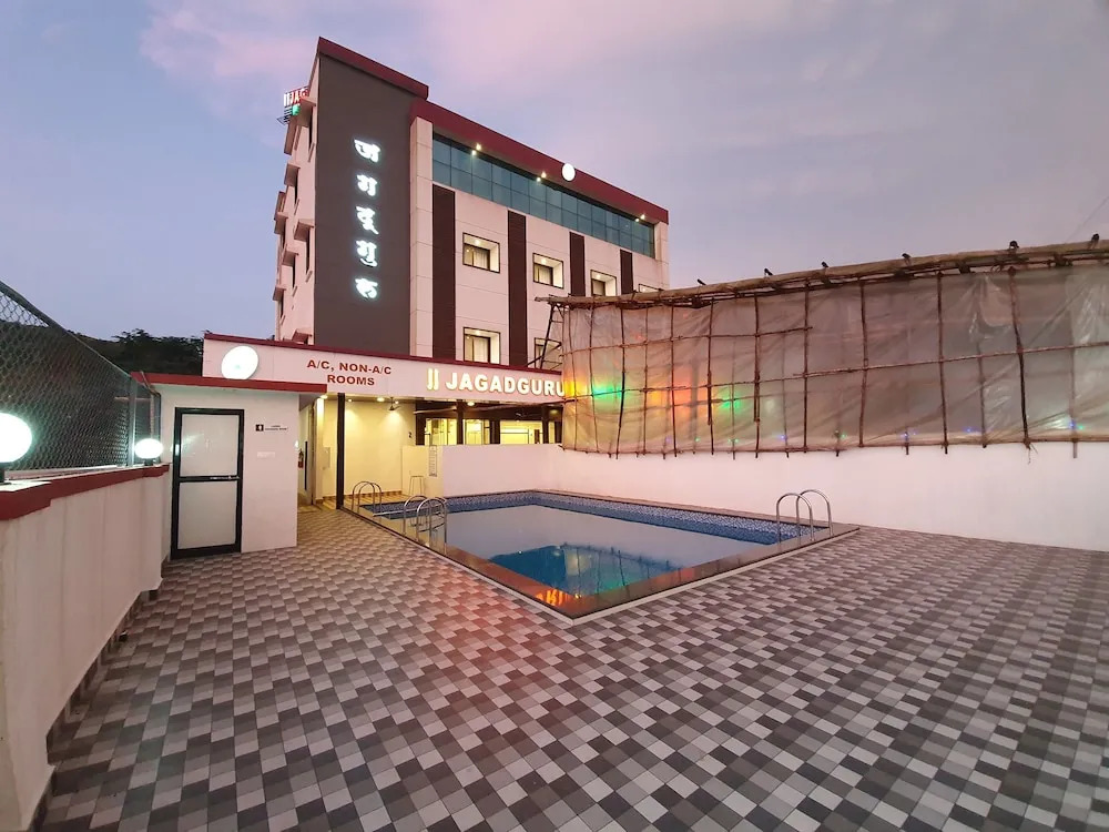 Hotel Jagadguru