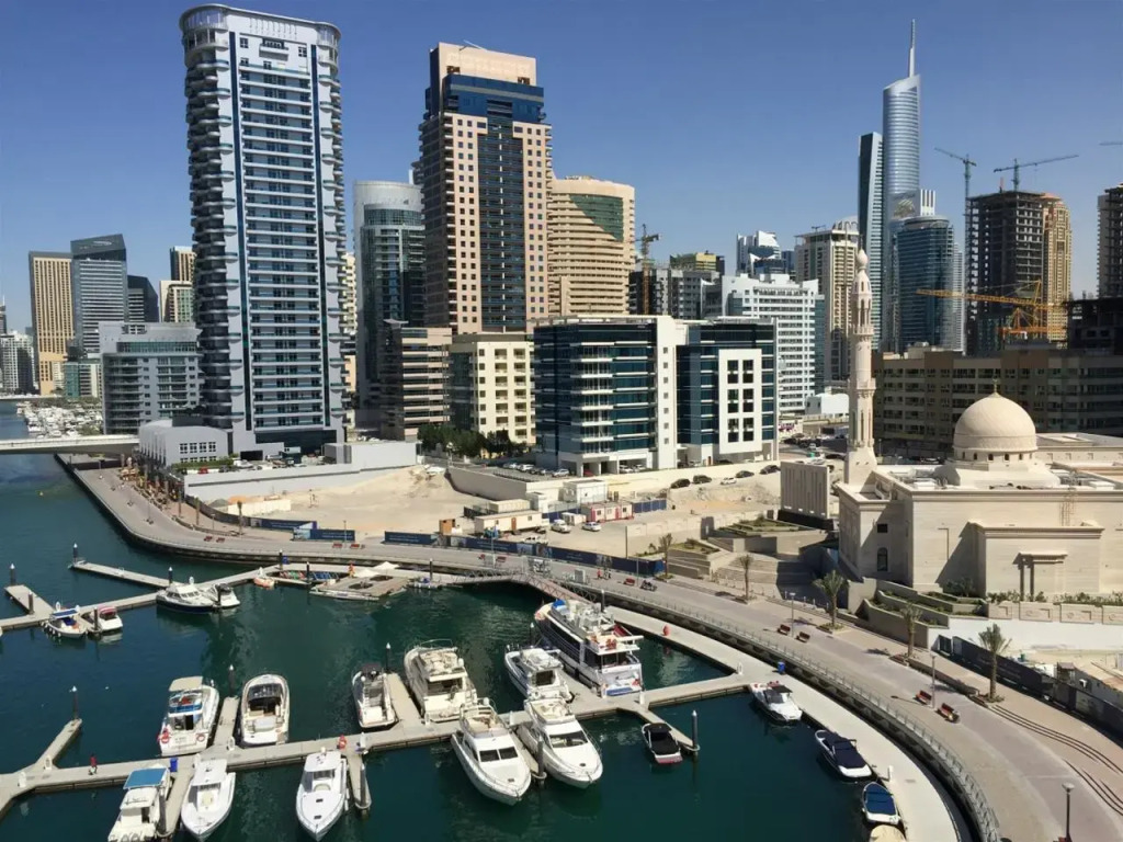 Espace Holiday Homes Dubai Marina