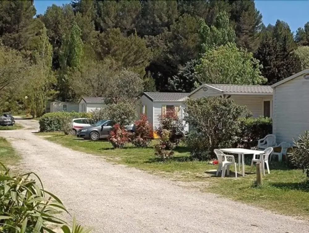 Camping Le Vallon Des Cigales