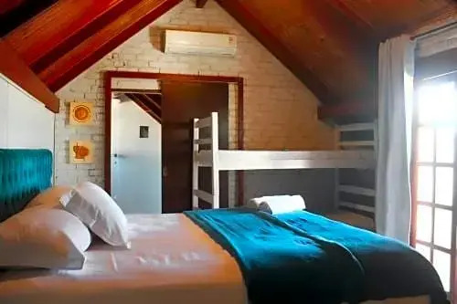 BRAVA POINT Pousada e Hostel
