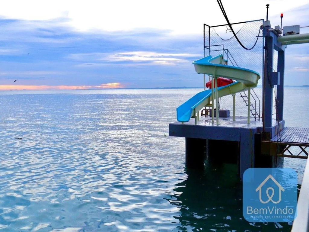 Apartamento completo com píer e acesso ao mar 4