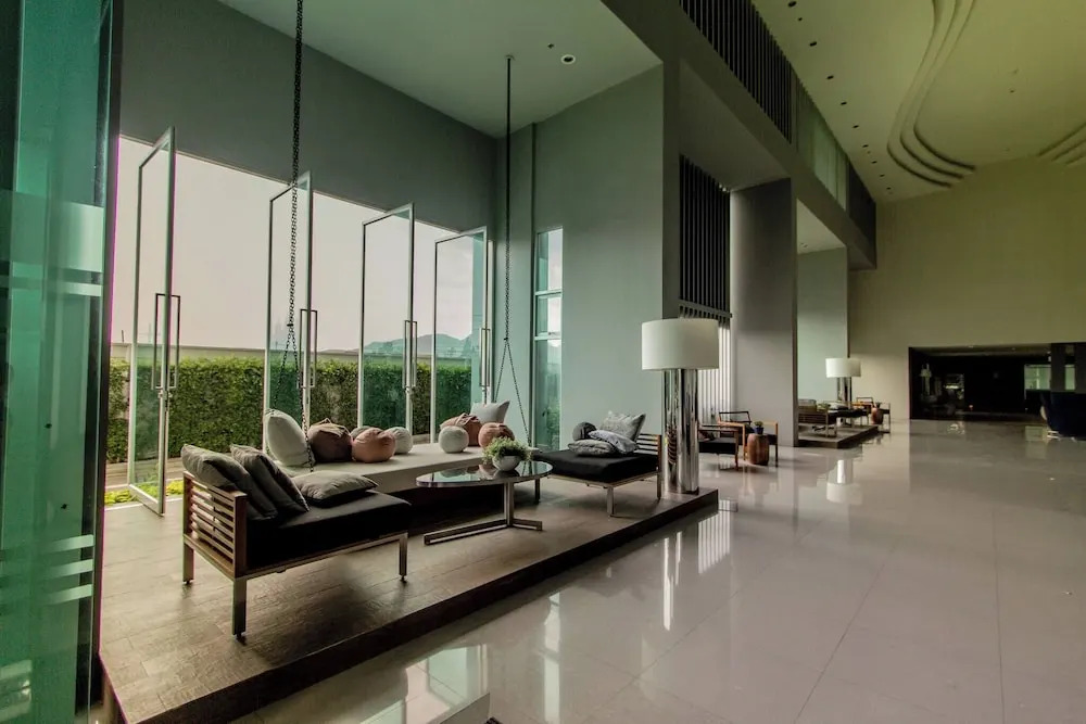 Hua Hin 2 Bedroom 2 Bathroom Sea View - 25th Floor