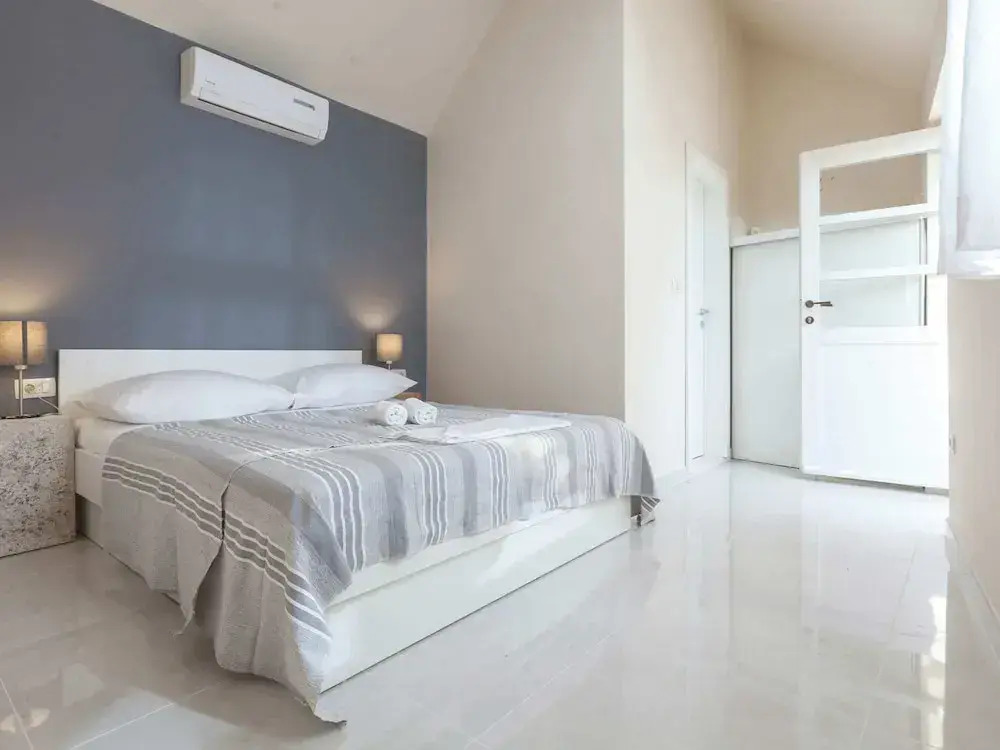 Villa in Podgora with Pool near Beach
