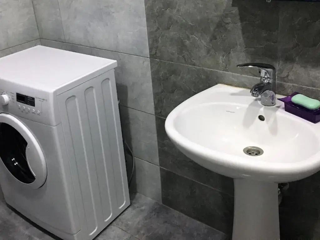 Homestay Apartment on Angisa Street