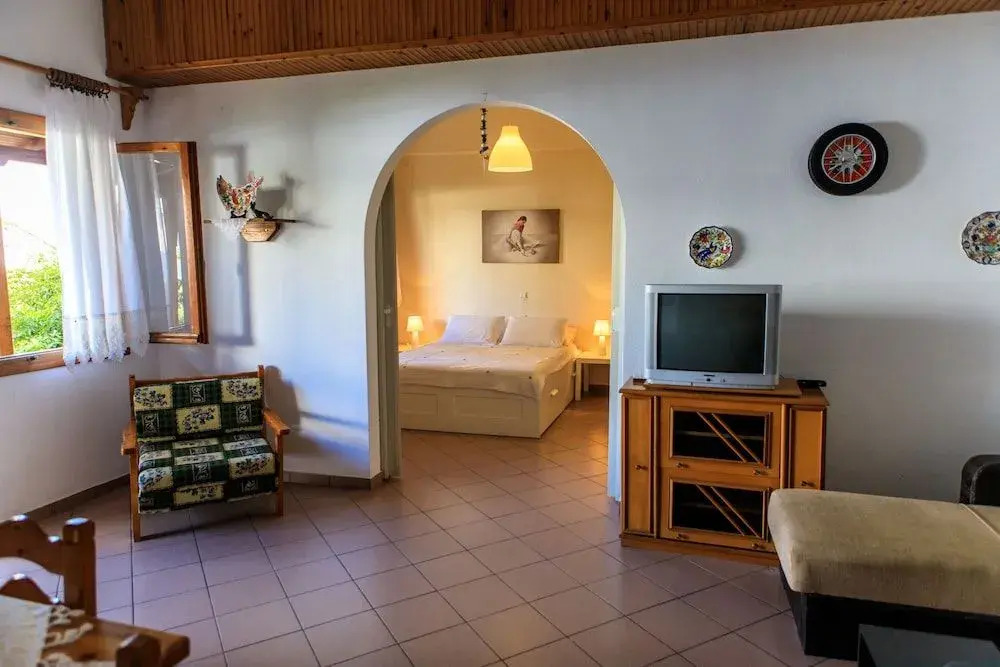 Gioulas Residence