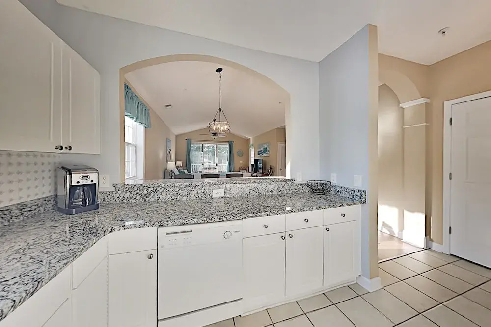 331catal 3 Bedroom Condo