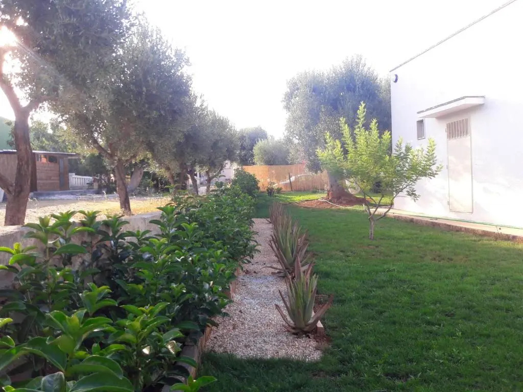 3 bedrooms appartement with private pool garden and wifi at Stazione di Fasano 8 km away from the beach