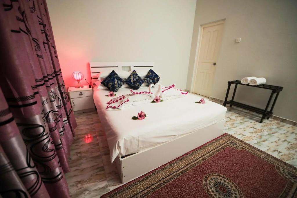 Huvadhoo Inn