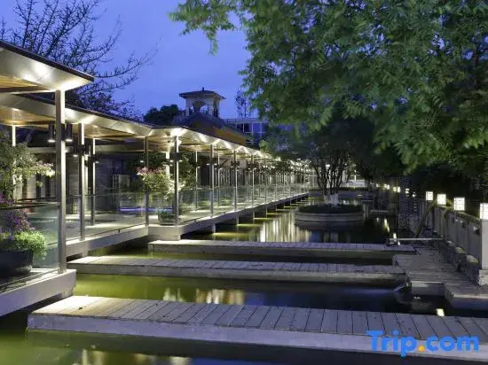 Tiandi Renhe Luochenghui Hotel