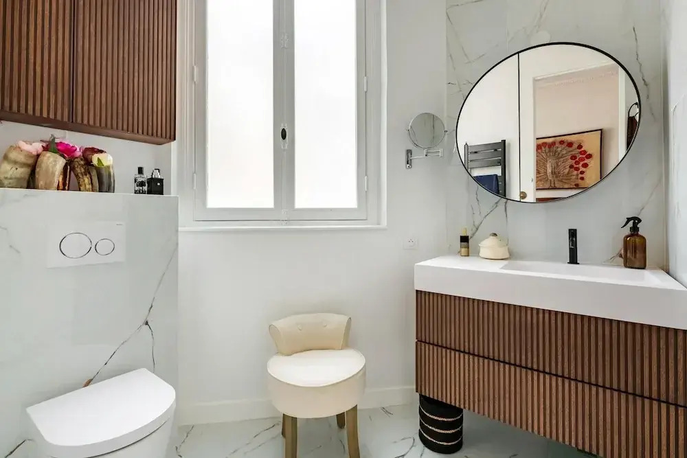 Prestigious Apartment Near the Trocadero