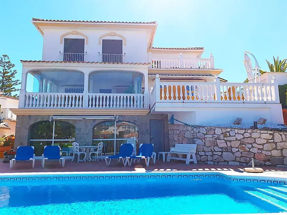 Villa Codona La Cala de Mijas with Heated Pool
