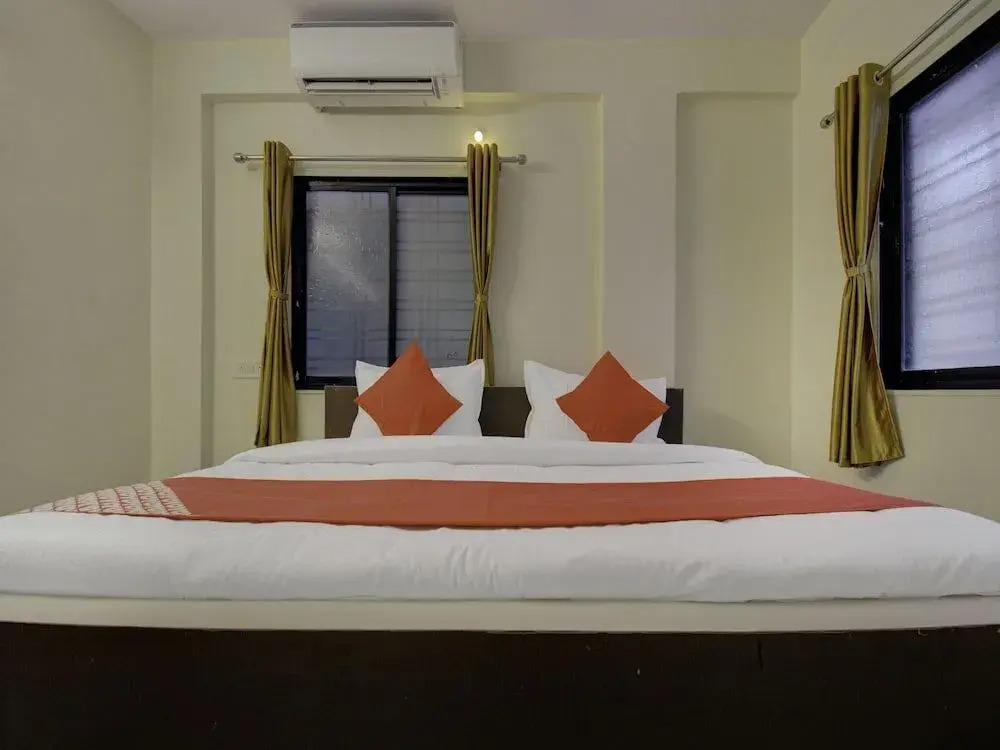 Oyo 38805 Sai Vyankatesh Residency