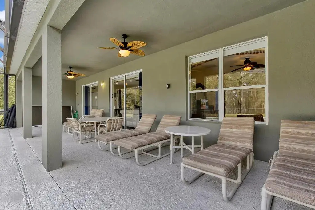 Mickeys Sunspot - 6 bed Emerald Island Resort pool home