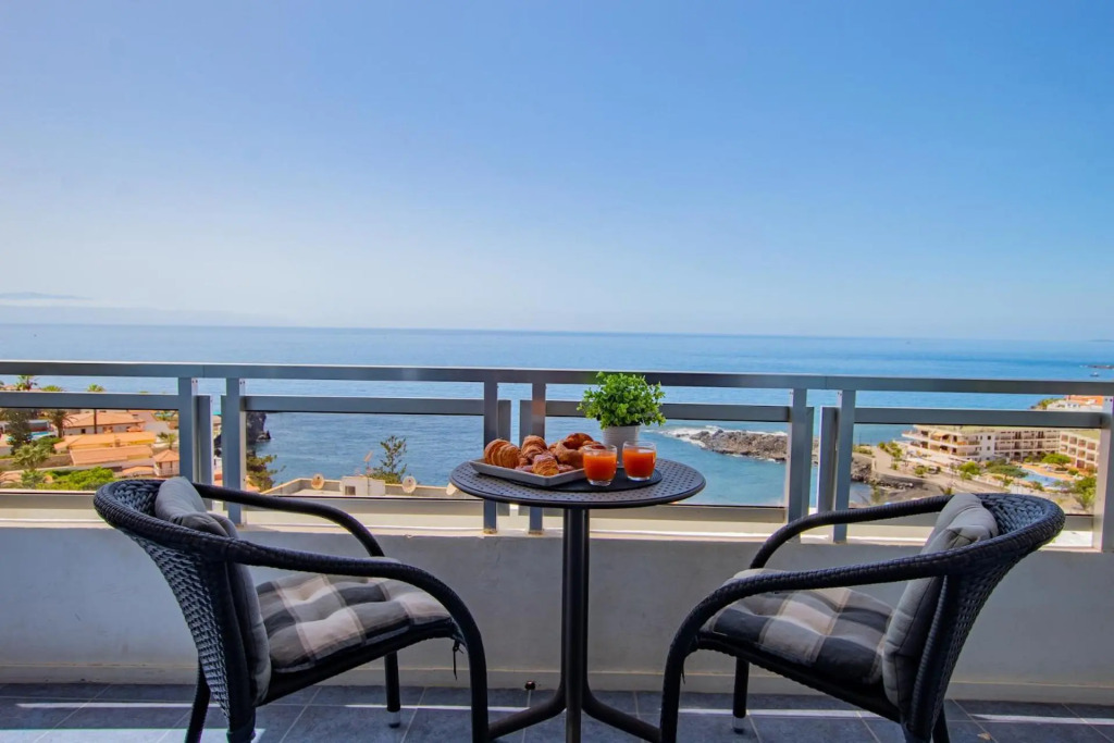 Dream View Apartment by DreamHomesTenerife