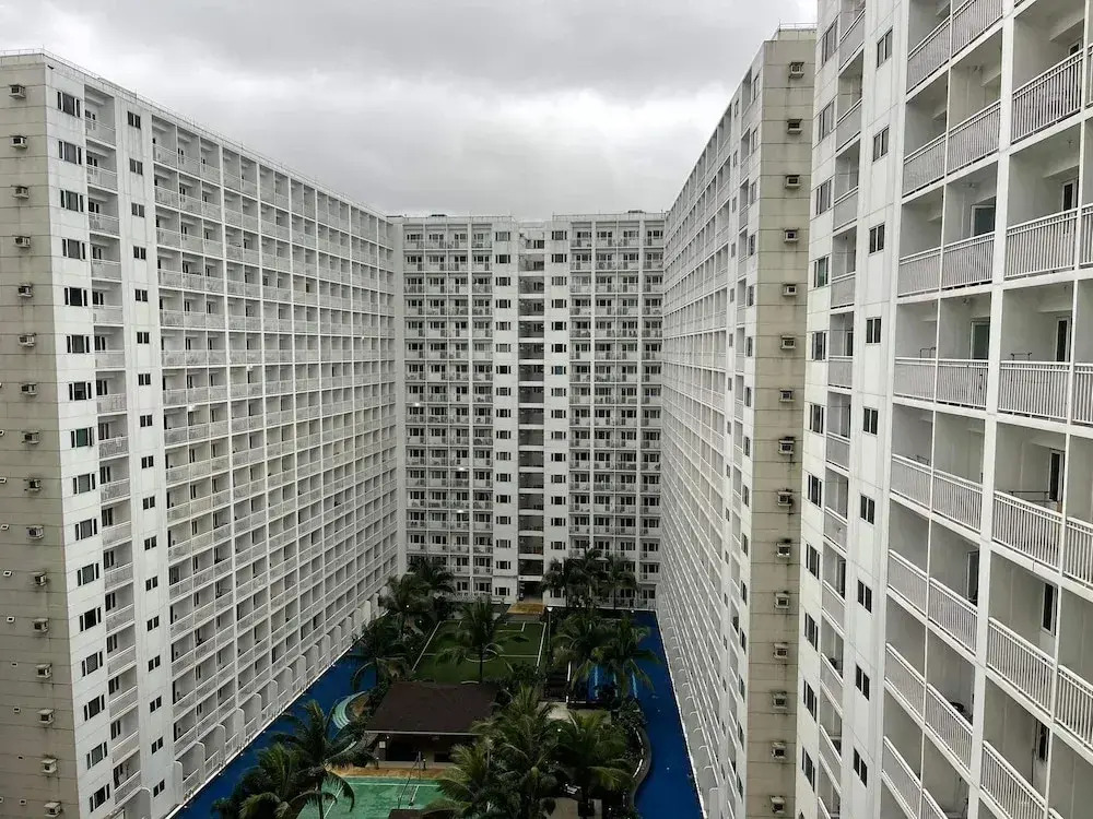 Shore Residence Manila Bay City Lights View MOA Complex
