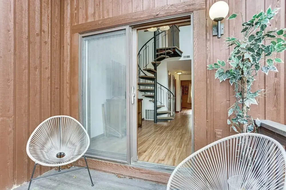 Vernon Township Condo w/ Balcony Near Ski Lifts!