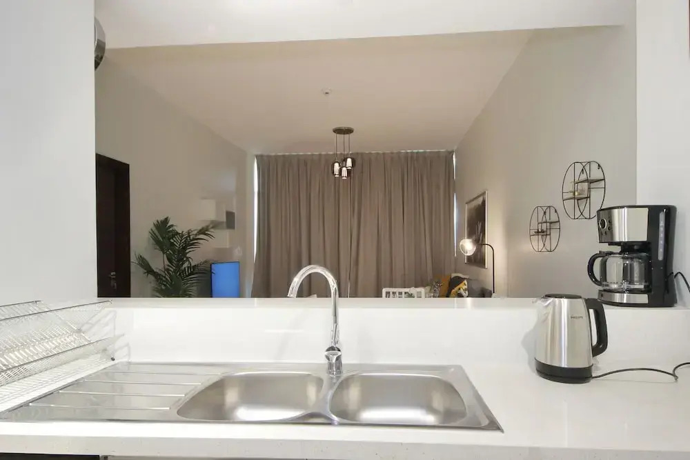 Luxury StayCation - Spacious Apartment Amidst Lush Green Parks