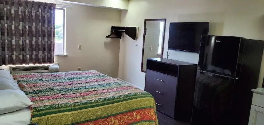 Plano Inn & Suites