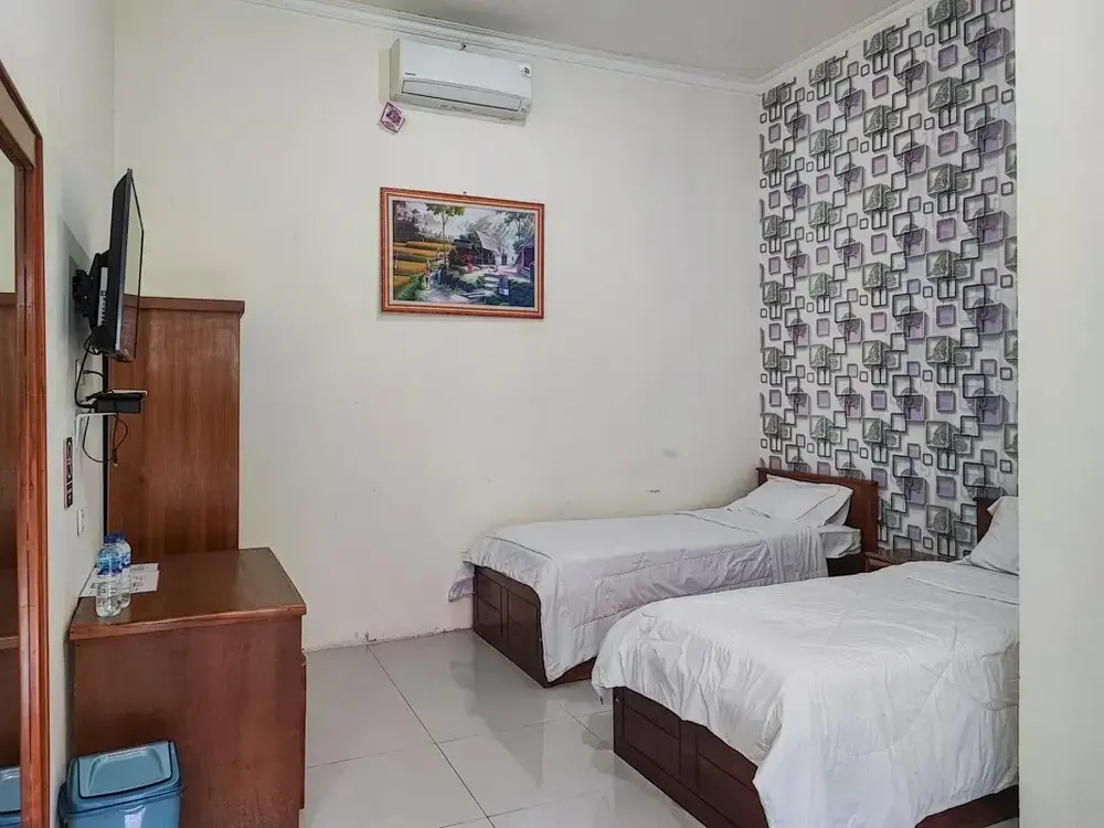RedDoorz at Tanakatto Homestay Waikabubak