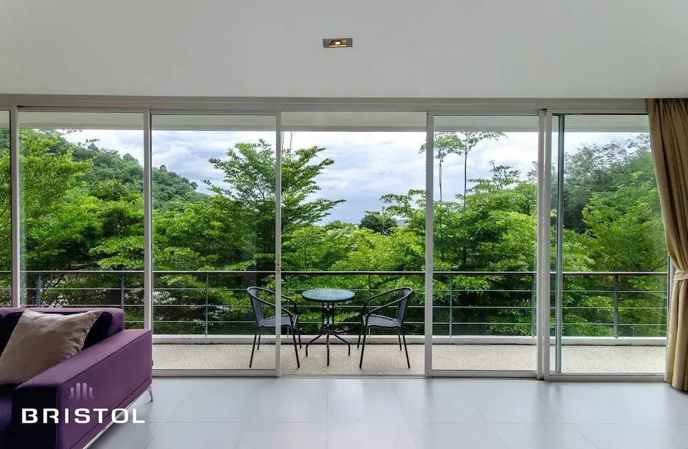 Natural Sea View 2 Bedrooms Apartment