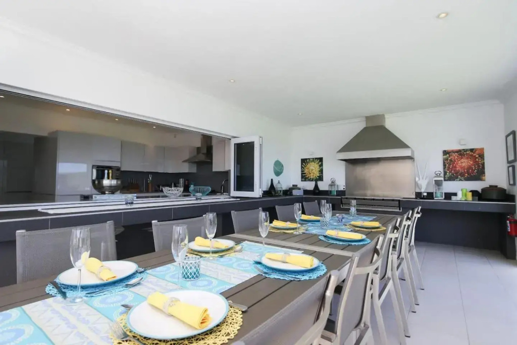 34 Theresa Avenue - Spectacular Villa with Panoramic Views