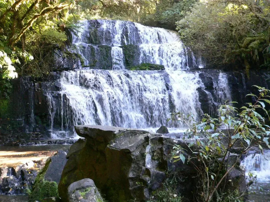 Kepplestone by the Sea - The Catlins