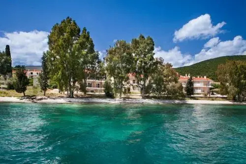 Aparthotel 5 Stars Karavomylos