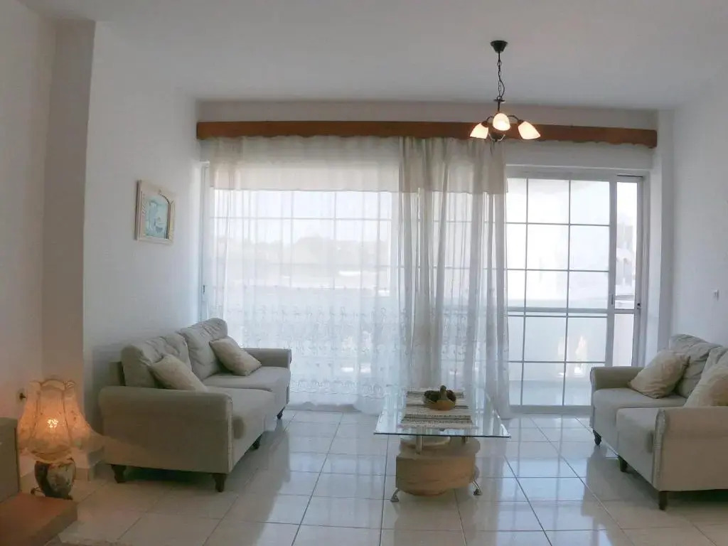 KOS Family House