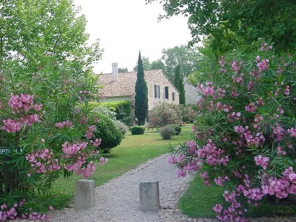 Le Mas de Peint - Hôtel et Restaurant