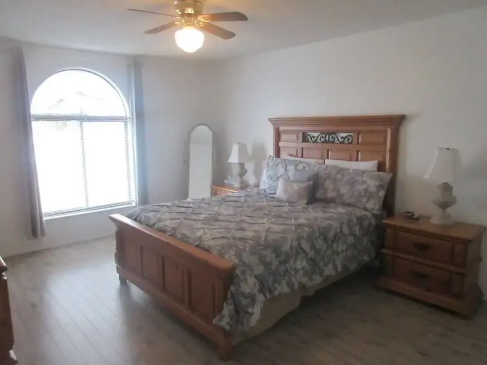 7BR Pool Home Emerald Island by SHV-8409