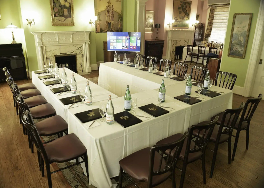 Hotel Tabard Inn