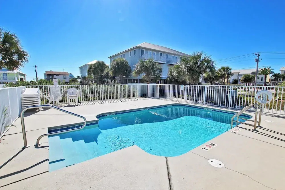 Four Cs 205 By Youngs Suncoast