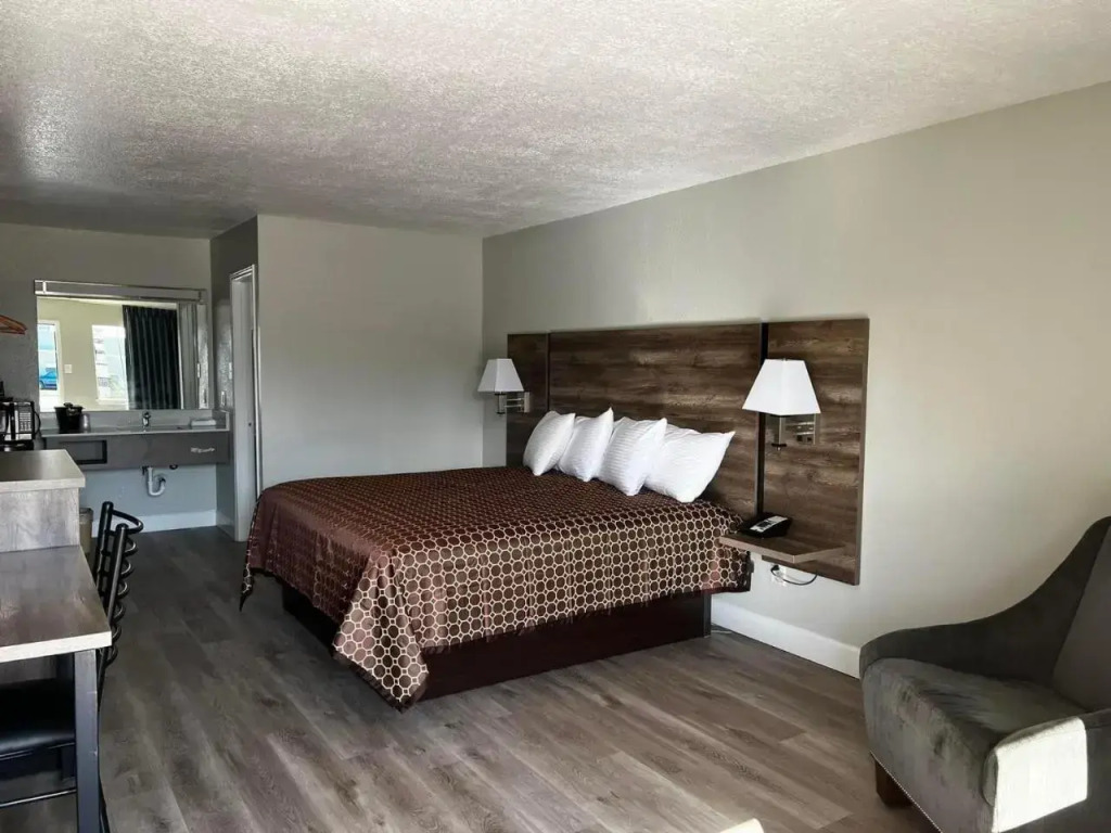 Regency Inn