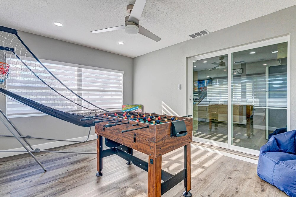 150 W Suwannee Ln