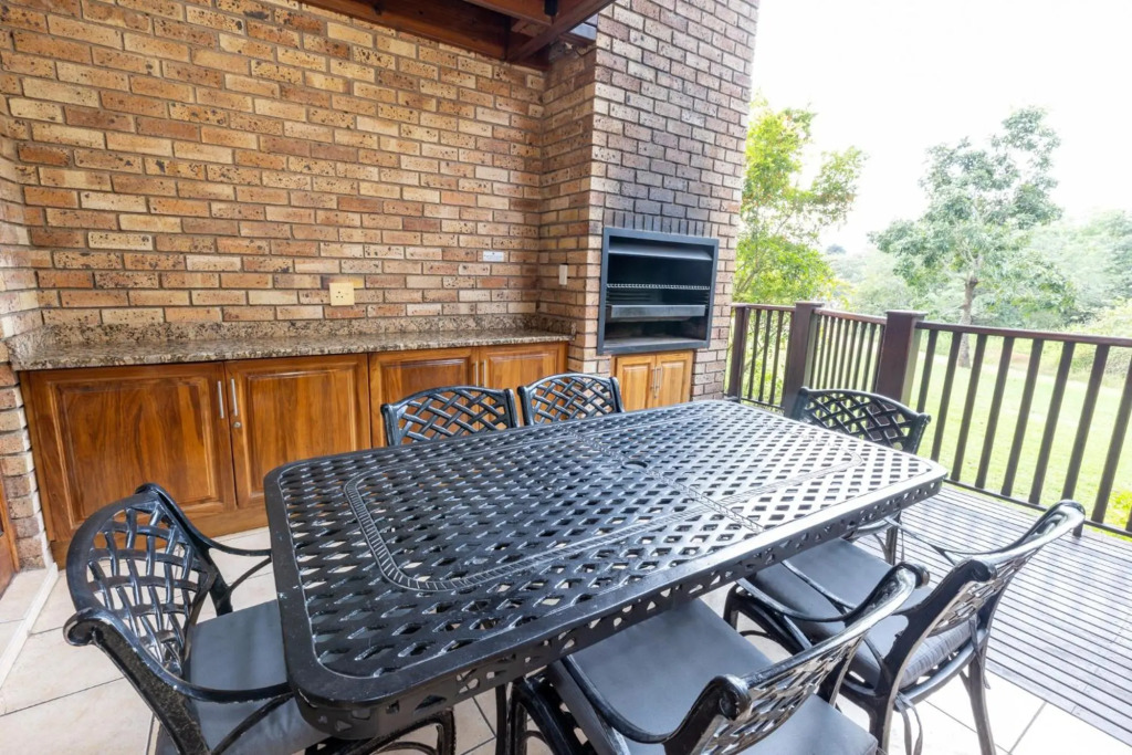 Legend Safaris - Kruger Park Lodge 257B