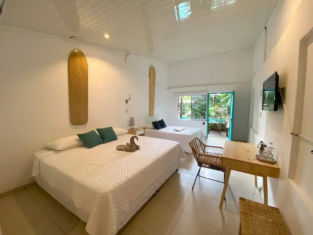 Refugio Surf Lodge