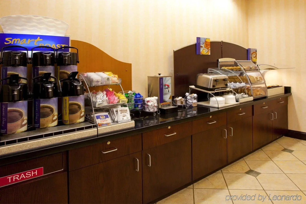 Holiday Inn Express Syracuse Airport by IHG