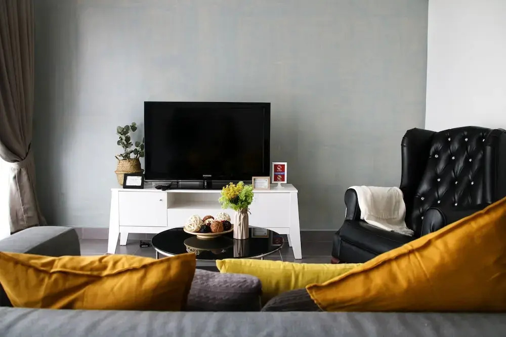Victoria Home Sentrio Suites