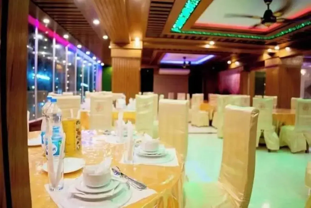 আরফা আবাসিক হোটেল