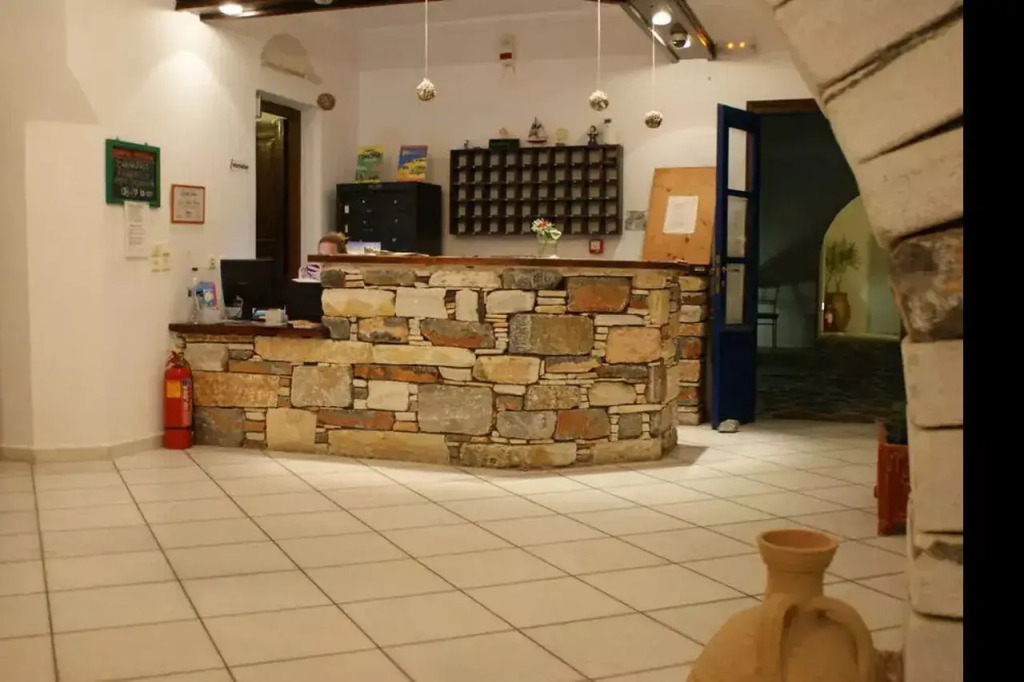 Alkyoni Beach Hotel