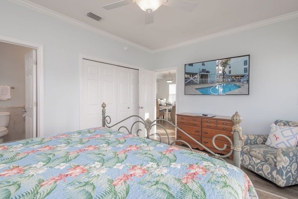 Spinnaker Pointe Unit 4B