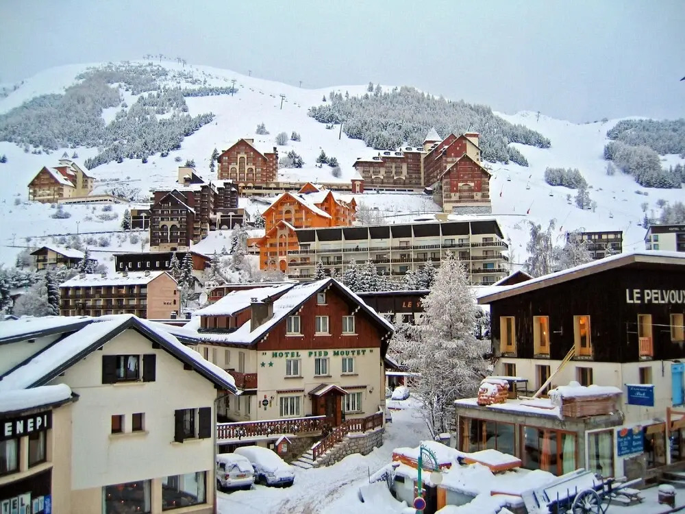 Studio in Mont-de-lans, With Wonderful Mountain View and Furnished Balcony - 10 m From the Slopes