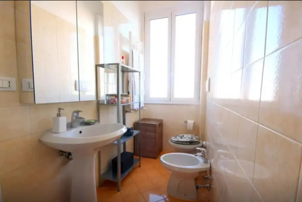 Sunny Flat With Terrace in Pigneto, Serviced by Hostmaker