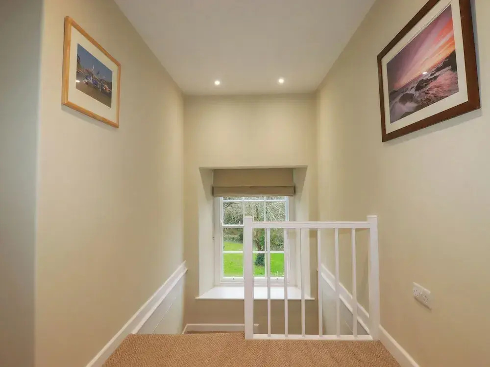 Tretoil Farm House