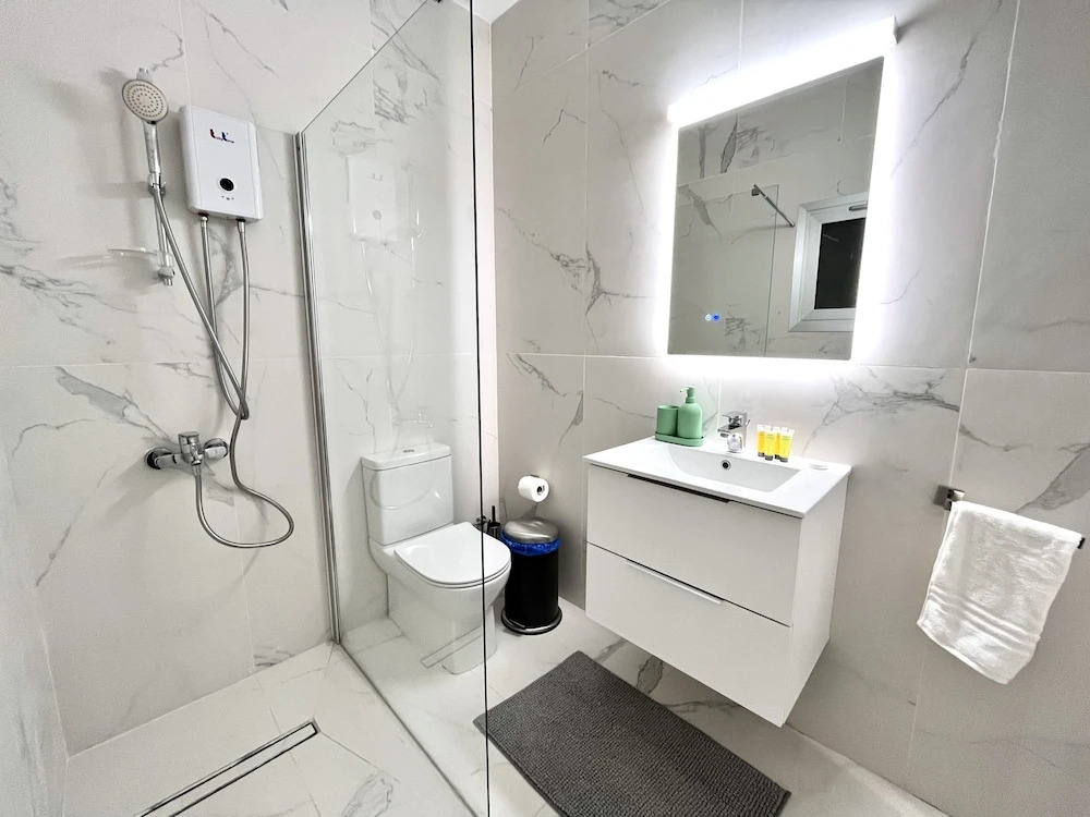 50 NIC - Stay Aelia Apartment