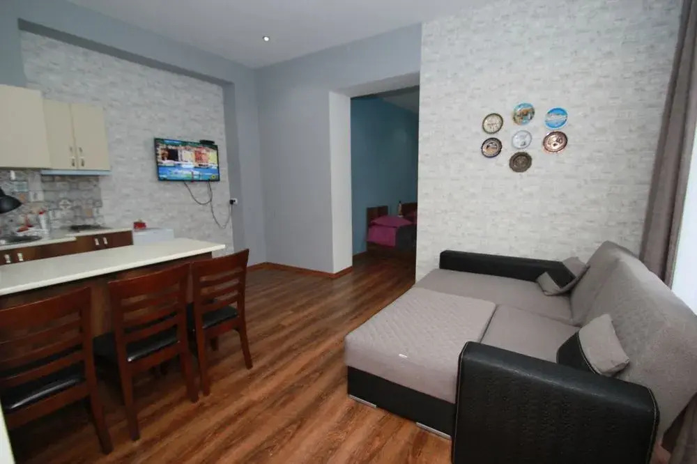 Rose Apartment in Tbilisi
