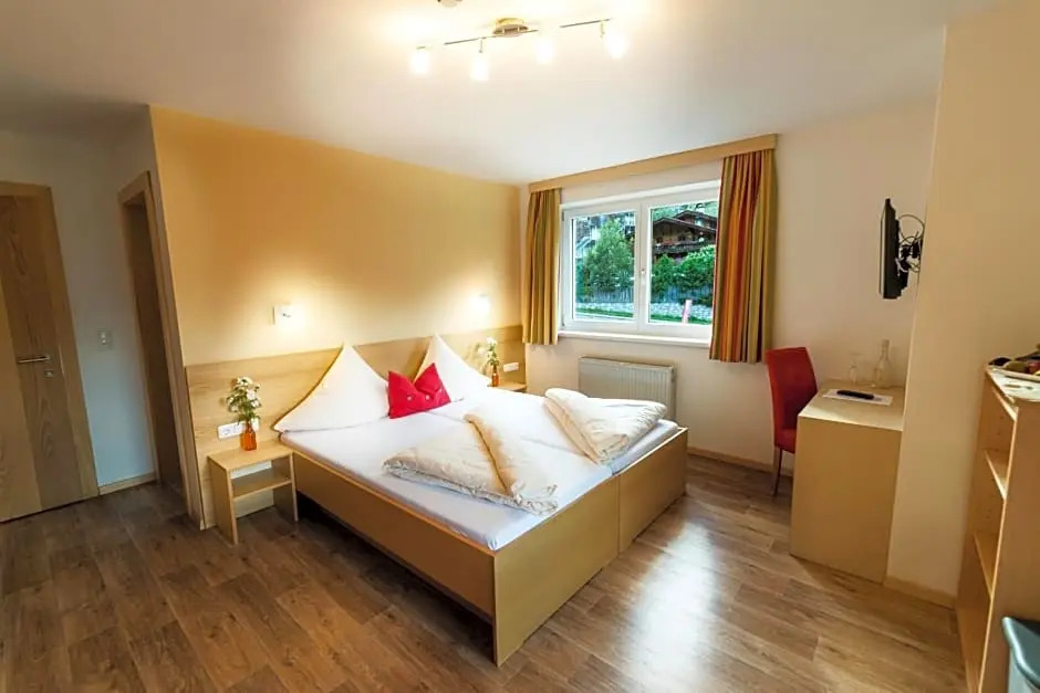 "Quality Hosts Arlberg" Hotel-Gasthof Freisleben