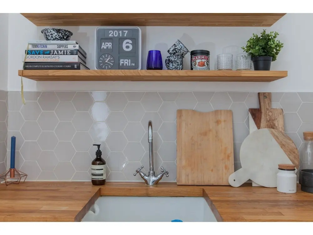 Spacious, Stylish 2BR Flat For 4 in Leith Walk